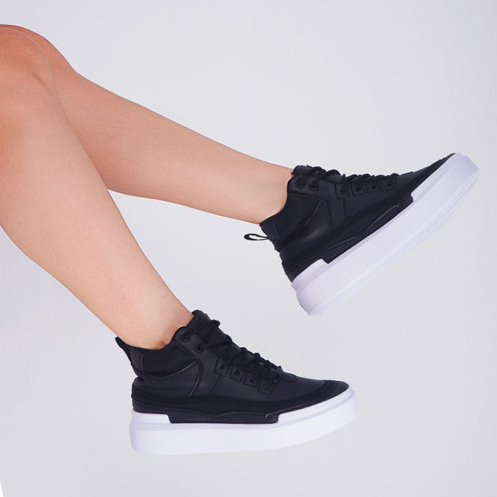 Calzado para dama Bota Corta